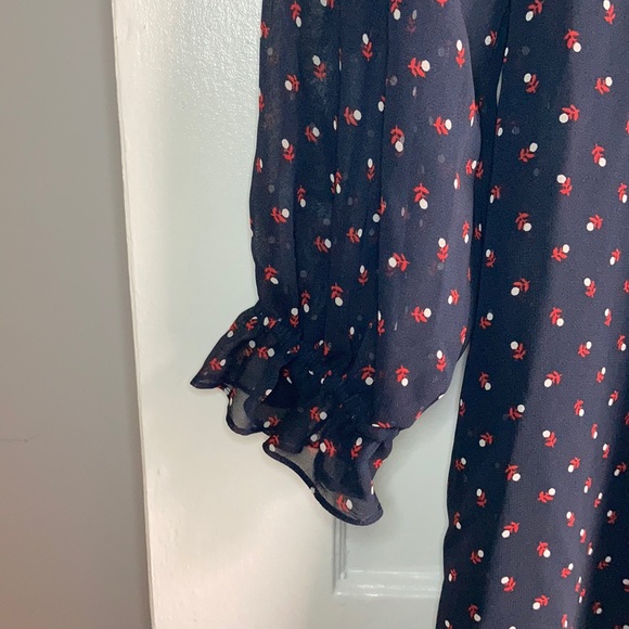 NWT French Connection flowy dress. Size 12 - Picture 5 of 10